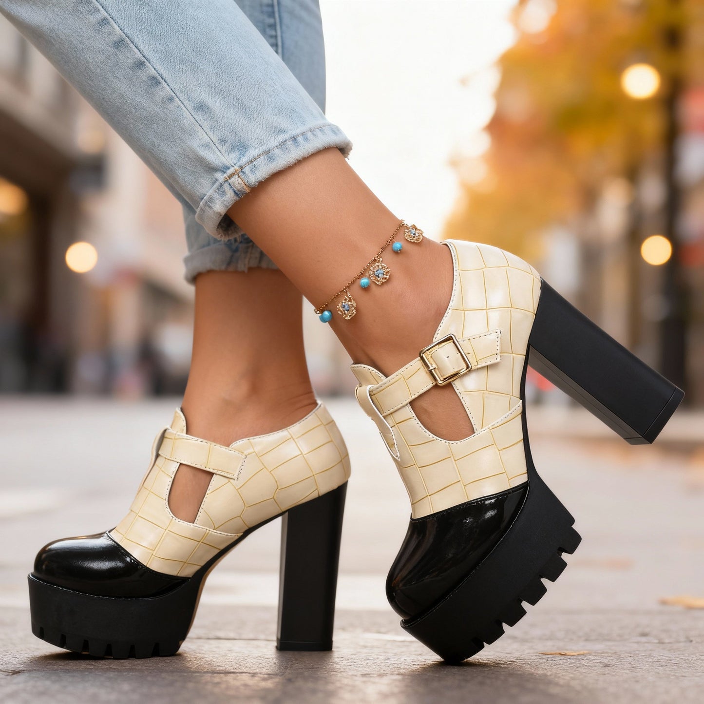 Women's Black Croc-Embossed Leather Block Heels Corvine