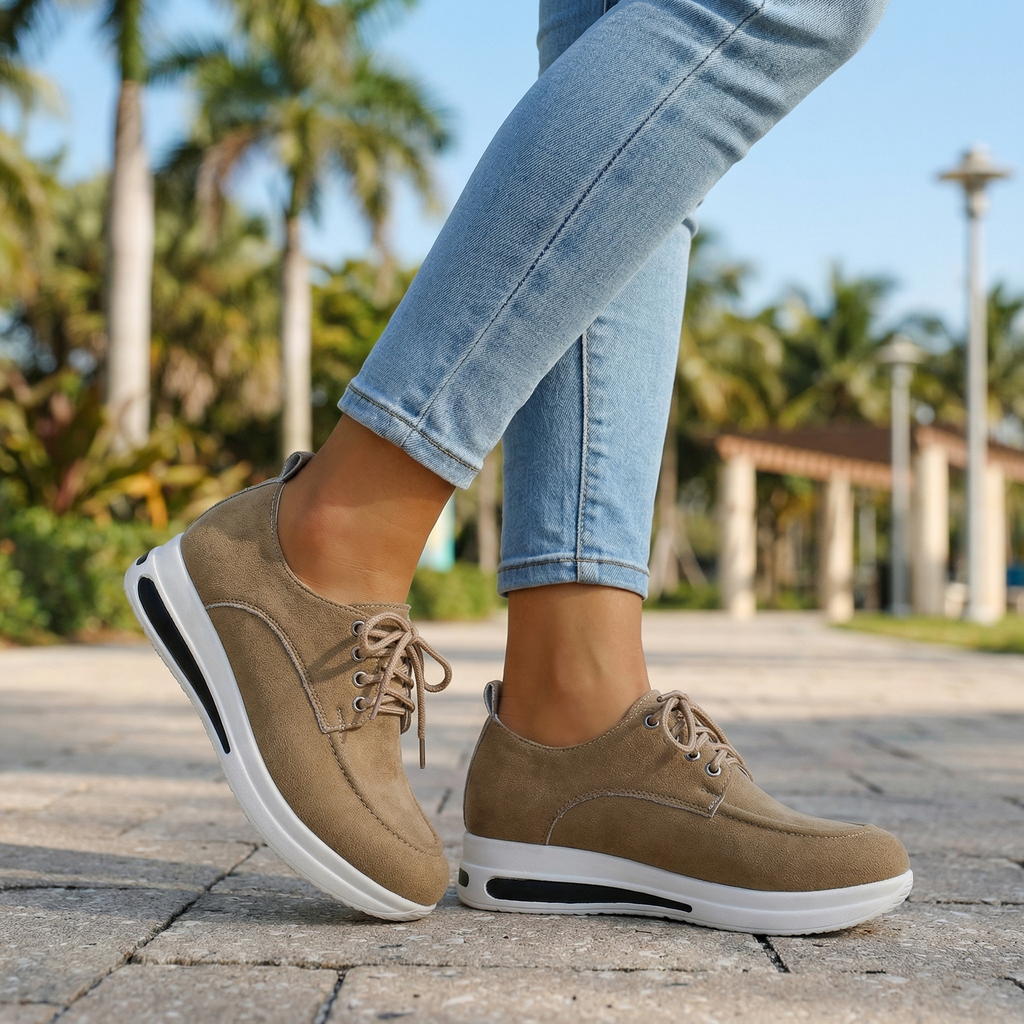 Women's Black Lace-Up Loafers Corvine