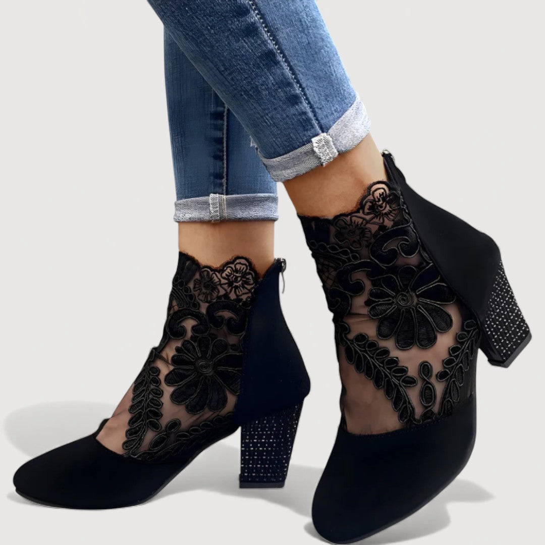 Women's Black Lace Block Heel Heels Corvine