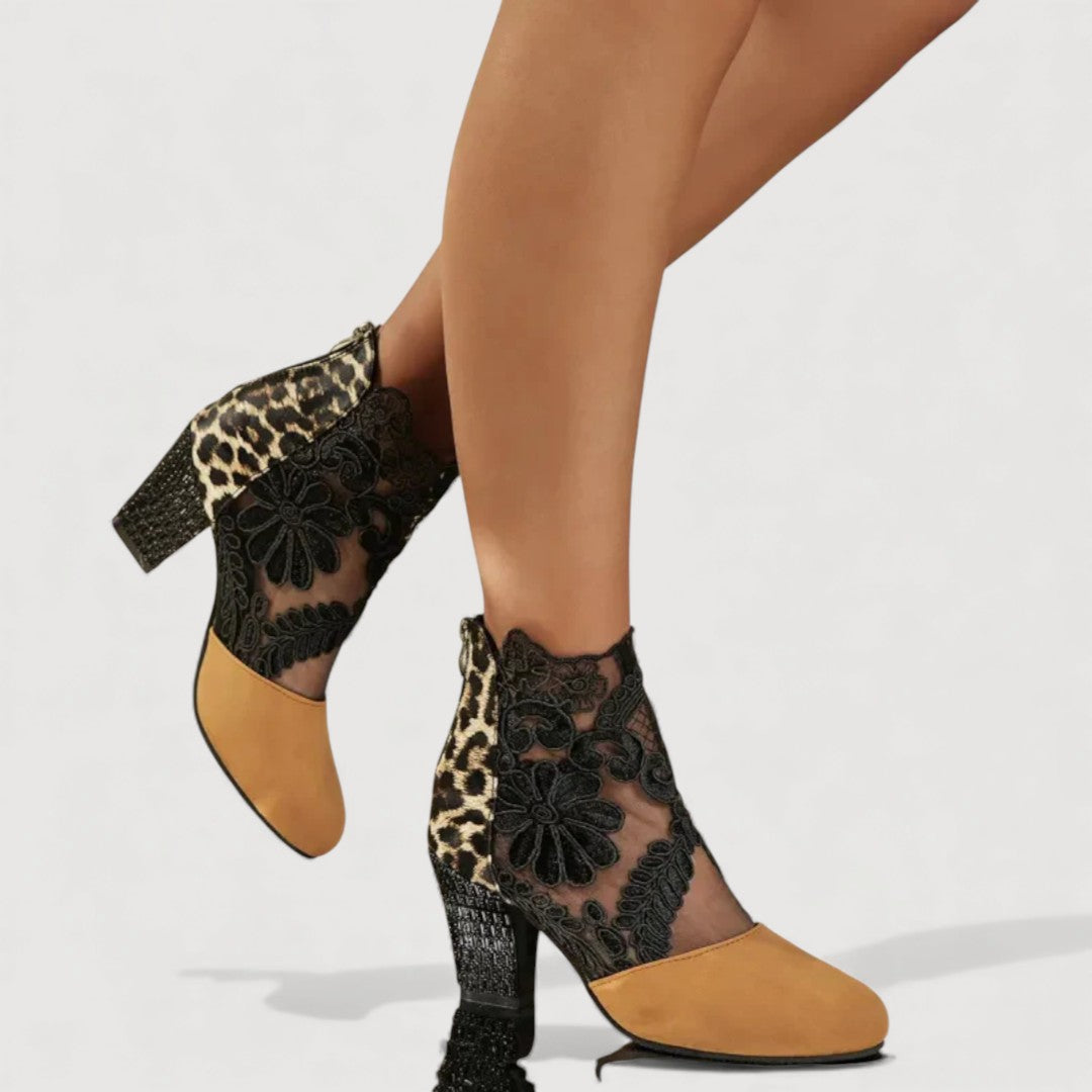 Women's Black Lace Block Heel Heels Corvine
