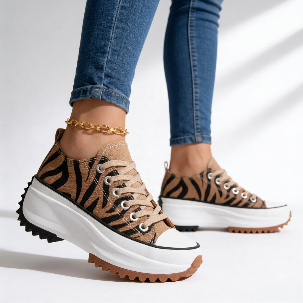 Women's Canvas Low-Top Platform Trainers Corvine