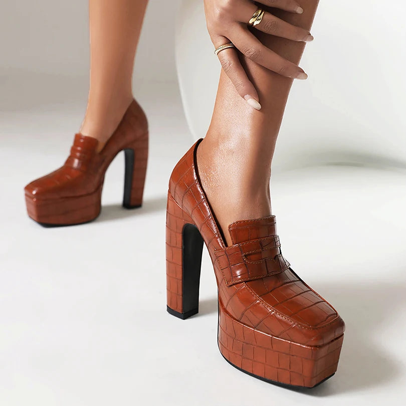 Women's Croc-Embossed Vegan Leather Platform Loafers Corvine