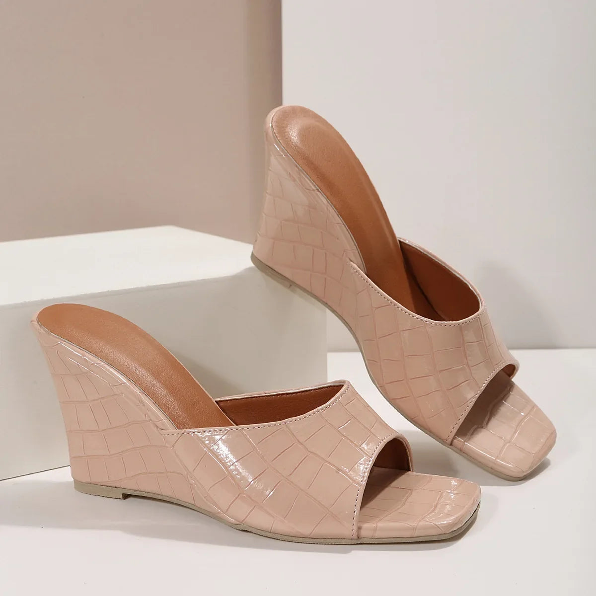 Women's Croc-Textured Slip-On Wedge Sandals Corvine