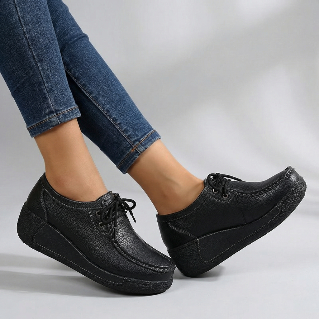 Women's Softly Grained Leather Moc Loafers Corvine