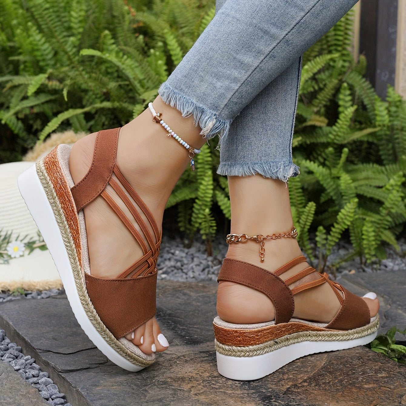 Women's Woven Textile Criss-Cross Platform Sandals Corvine